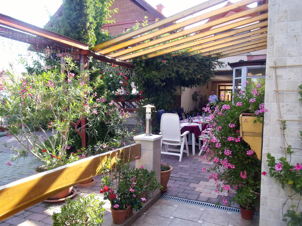 Angela Panzio Bed & Breakfast Berettyóújfalu Dış mekan fotoğraf