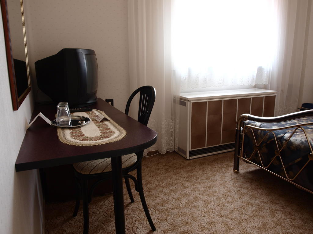 Angela Panzio Bed & Breakfast Berettyóújfalu Oda fotoğraf